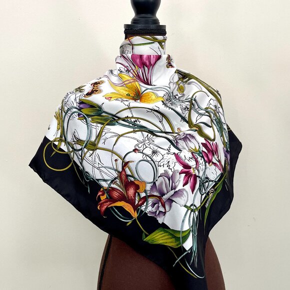 New Gucci Silk Wrap Logo Flora Infinity Print White Multicolor Unisex Scarf - Picture 2 of 16